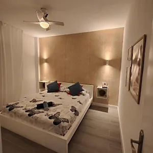 https://neptumar-sunset-apartment-1.tenerifehoteles.net